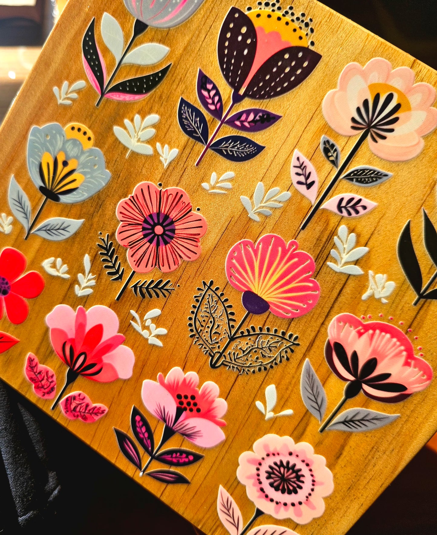 WOODEN FLORAL SIGN. Handmade. PLANTS. Scandinavian. wall décor. Glossy. cute. Plant room. bright colors.